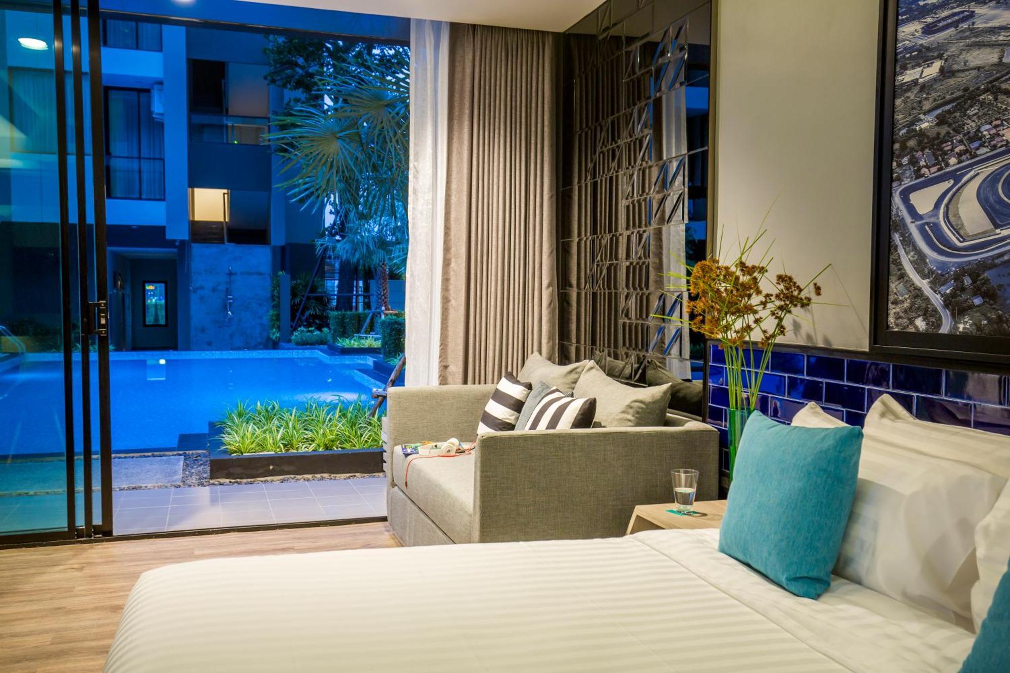 The Crystal Hotel Buriram - Formerly X2 Vibe Buriram Exterior foto