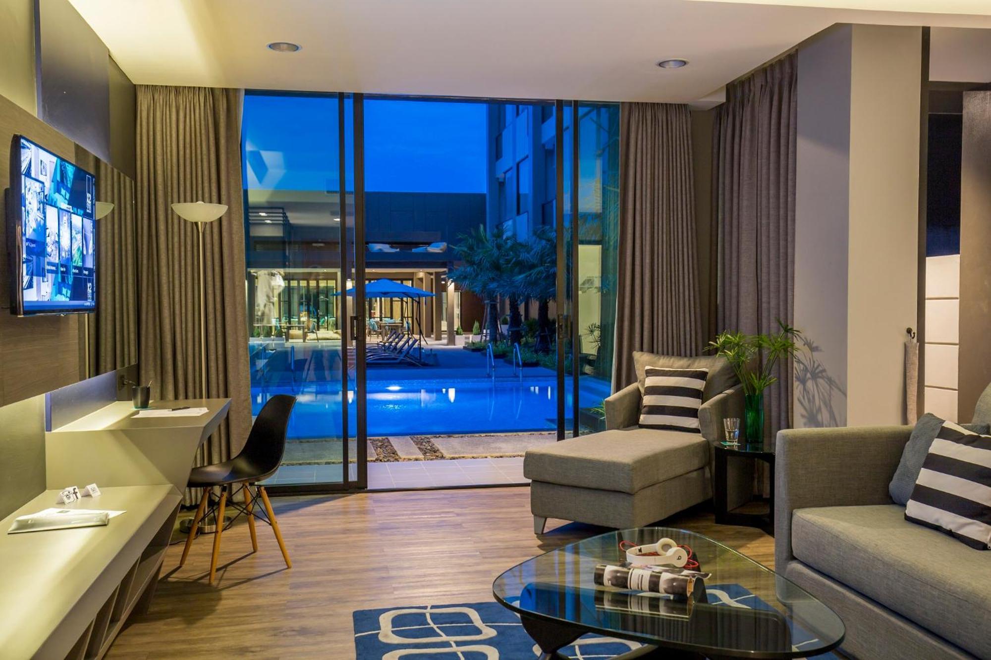 The Crystal Hotel Buriram - Formerly X2 Vibe Buriram Exterior foto